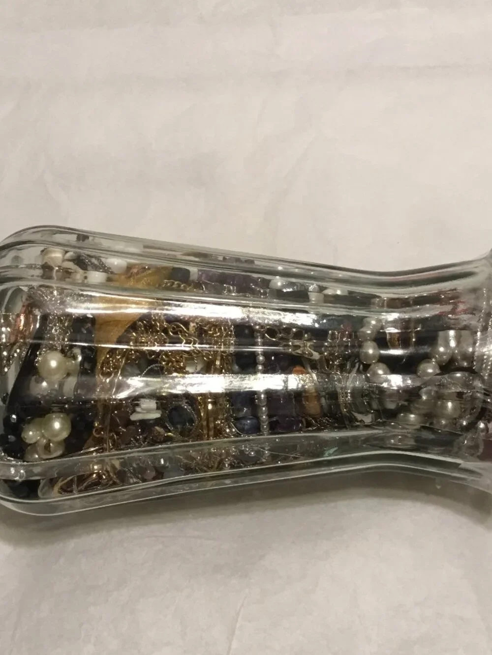 Large, heavy vase filled with good wearable jewelry - Picture 7 of 12